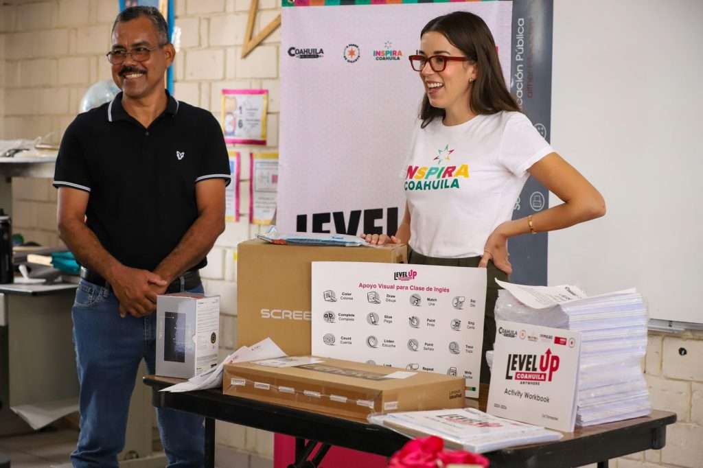 En marcha estrategia 'Level Up' para fortalecimiento del idioma inglés en las escuelas