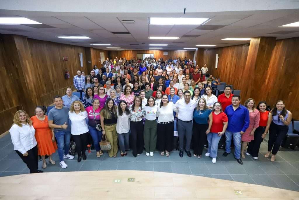 En marcha estrategia 'Level Up' para fortalecimiento del idioma inglés en las escuelas