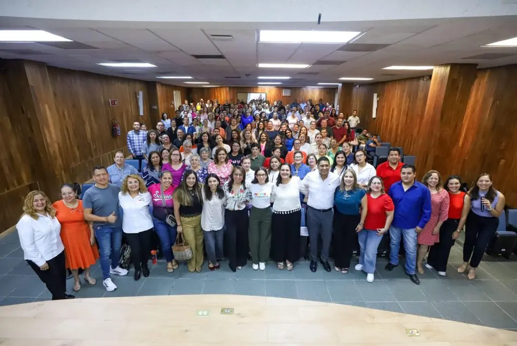 En marcha estrategia 'Level Up' para fortalecimiento del idioma inglés en las escuelas