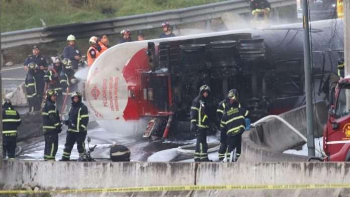 Explosión de pipa de gas