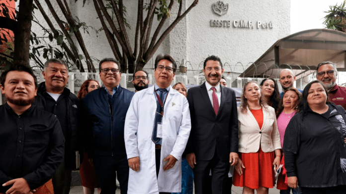 Martí Batres ISSSTE