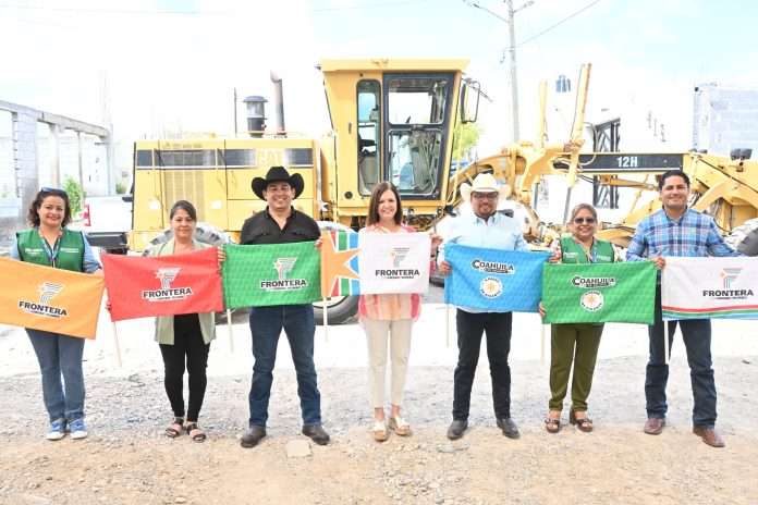 Sari Pérez arranca pavimentación en la colonia Héroes de Nacozari