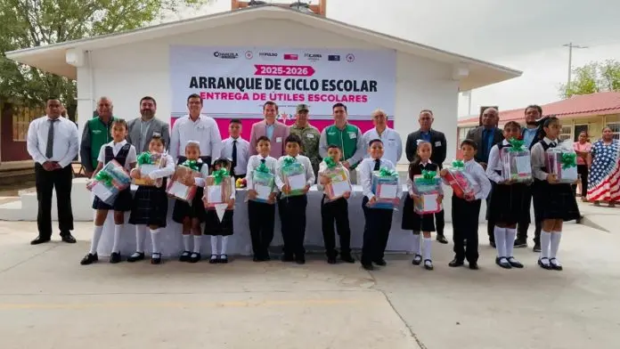 Arranca ciclo escolar 2025-2026 en Acuña