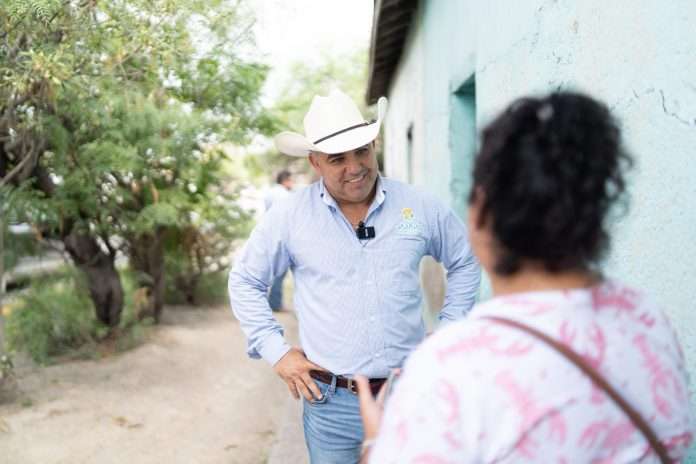 ENTREGA EL ALCALDE CHANO DÍAZ OBRAS DE RECARPETEO EN LA COLONIA SARABIA