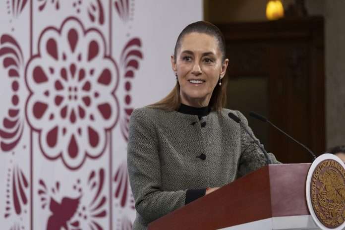 Inversión educativa histórica: 1.1 billones de pesos en 2026 para educación básica, media y superior, becas e infraestructura