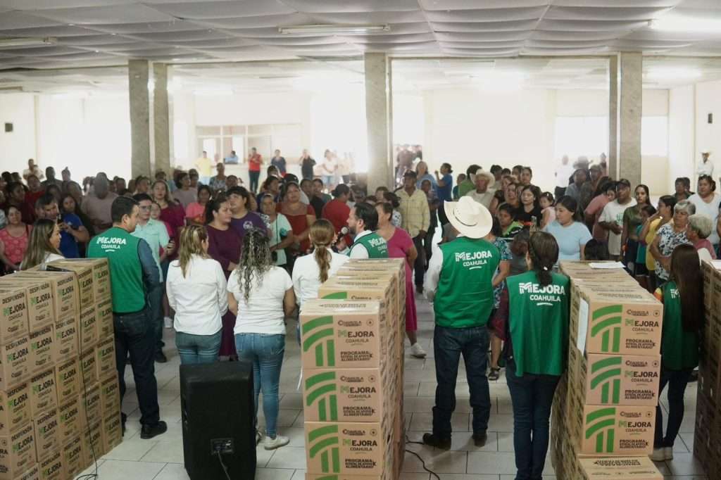 Familias de Sacramento reciben apoyo alimentario con el programa “Despensón” de Mejora Coahuila