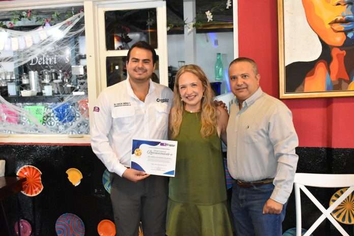 Centro de Salud con Hospital Sabinas celebra el Día del Médico con reconocimiento a su personal