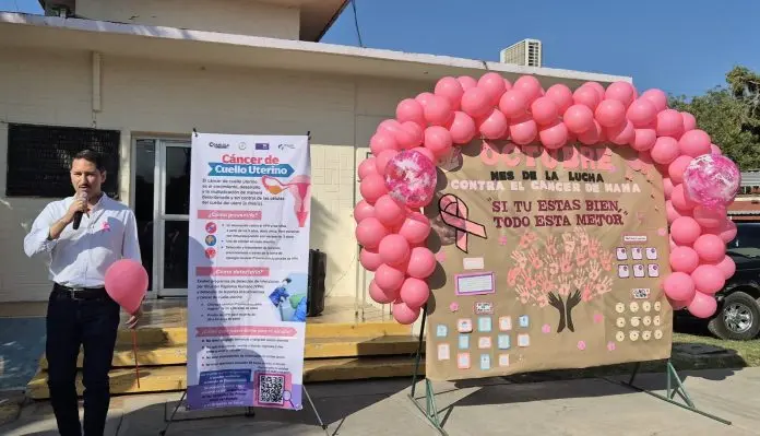 El Centro de Salud de Múzquiz realizó caminata, pláticas y activación física para concientizar sobre la detección oportuna del cáncer de mama