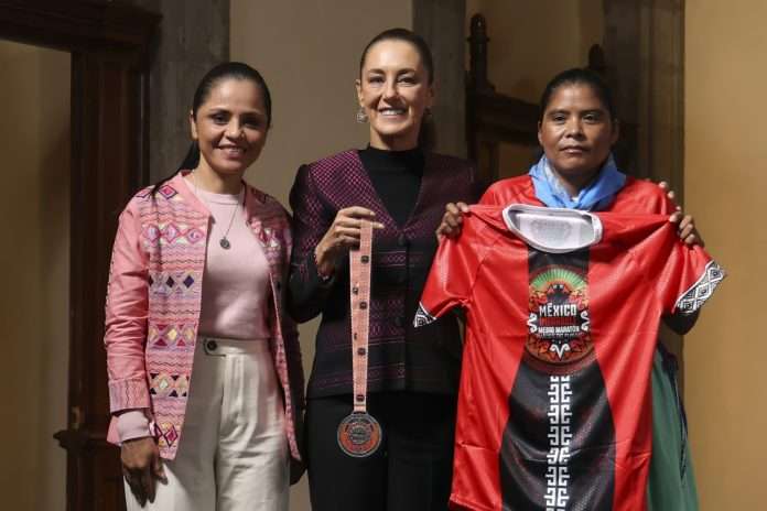 Claudia Sheinbaum anuncia creación de Centros de Alto Rendimiento Comunitario México Imparable