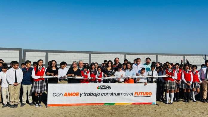 Brinda municipio seguridad en la secundaria Don Antonio Gutiérrez Garza