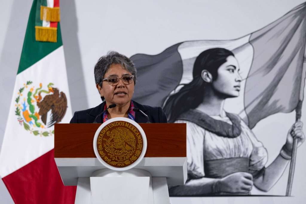 Secretaria Raquel Buenrostro