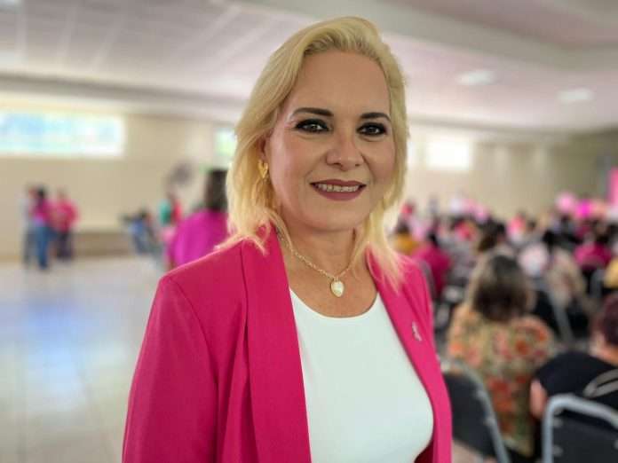 La alcaldesa Laura Jiménez Gutiérrez encabezó la conferencia “Unidos en la Lucha contra el Cáncer” en Múzquiz