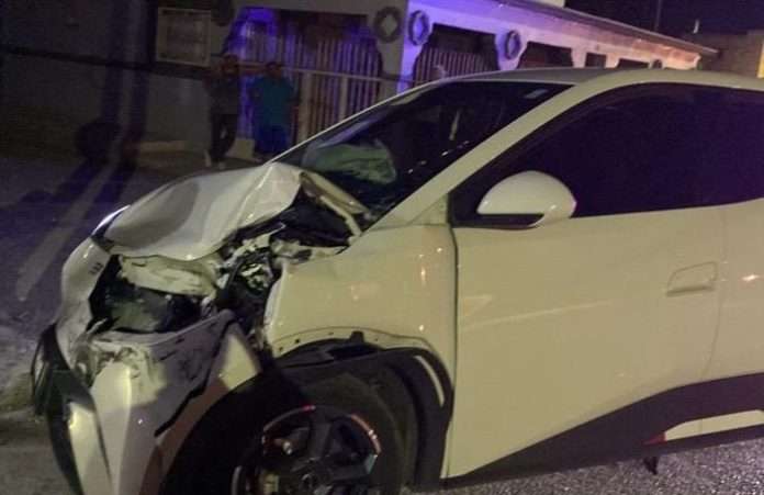 Un médico de Monclova provocó un choque por alcance en Palaú; el percance fue atendido por el Mando Coordinado Múzquiz.