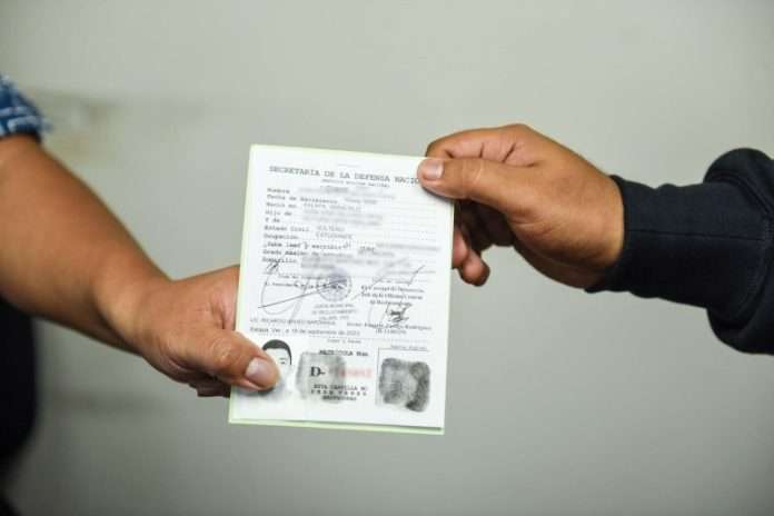 Modifican fecha limite para tramite de cartilla militar