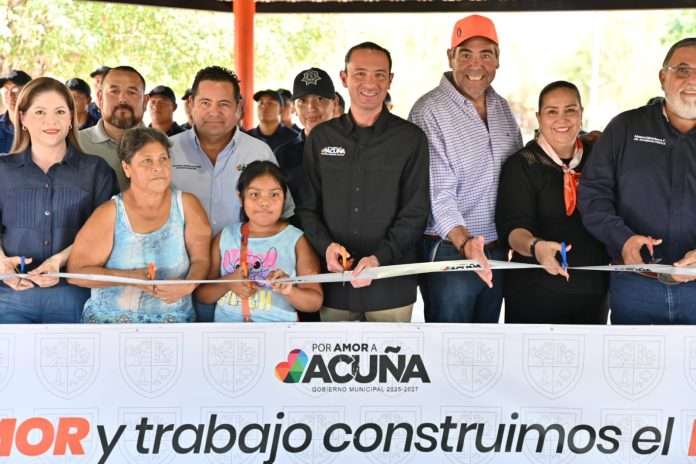 Reciben vecinos de Teotihuacán Parte Baja plaza renovada