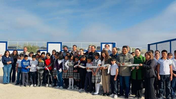 Continúa municipio reforzando infraestructura educativa
