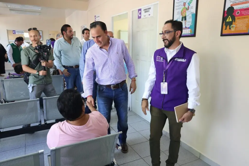 Hemos atendido a miles de coahuilenses en nuestros Centros de Salud: Manolo Jiménez