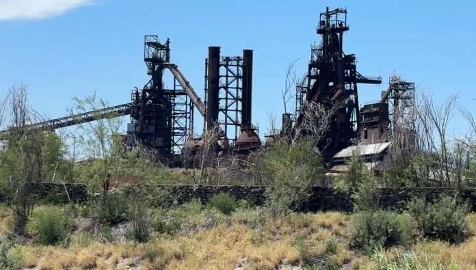 AHMSA recibió bajo el folio número 32968 en el proceso de quiebra una nueva demanda, por el pago de 755 millones, 853 mil 043 pesos con 32 centavos de cuotas omitidas por la siderúrgica al Instituto Mexicano del Seguro Social.