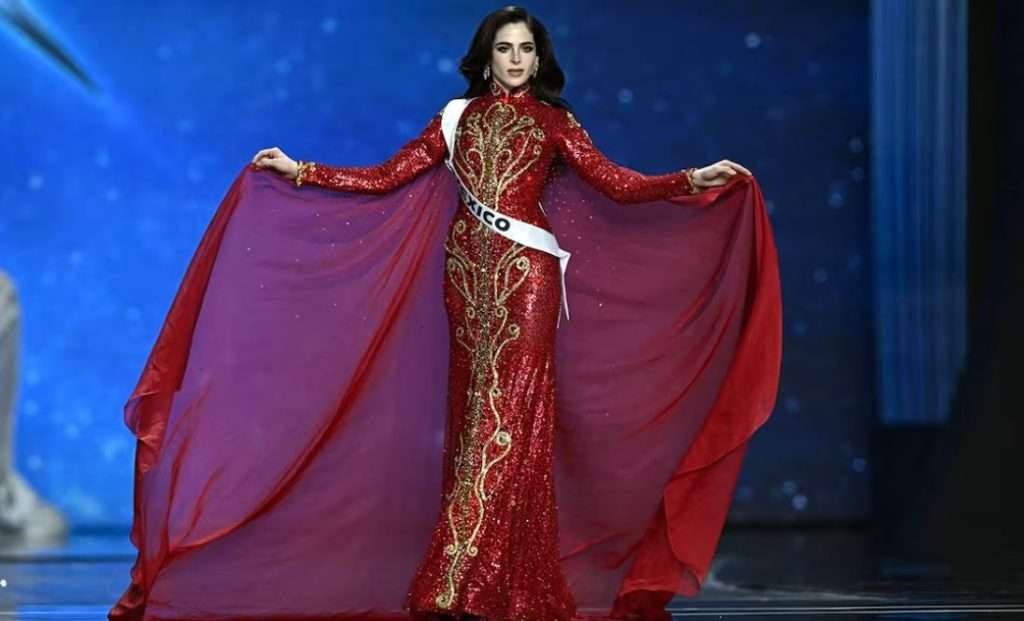 Vestido rojo de Fátima Bosch en final Miss Universo 