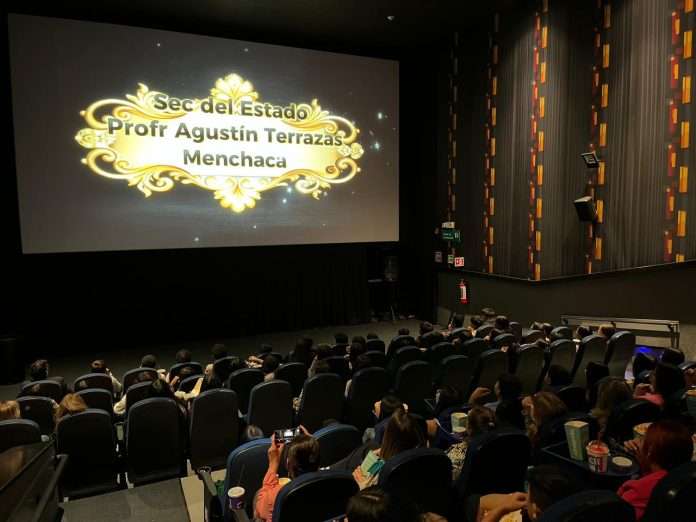 Alumnos de la Secundaria del Estado presentaron la premier del cortometraje “Los Caminos de la Revolución” en Múzquiz