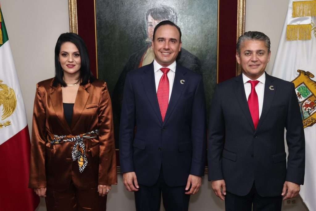 Gobernador Manolo Jiménez entrega Segundo Informe de Gobierno en el Congreso del Estado