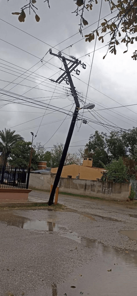 Fuerte tormenta causa múltiples afectaciones en Coahuila