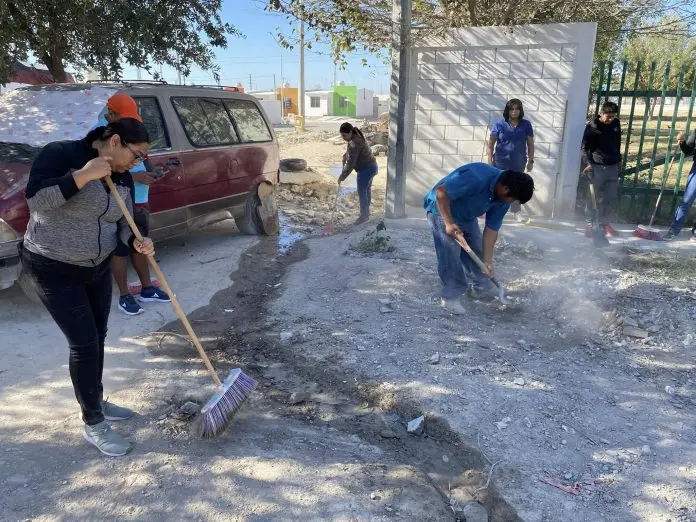 Suman esfuerzos para mantener planteles educativos limpios