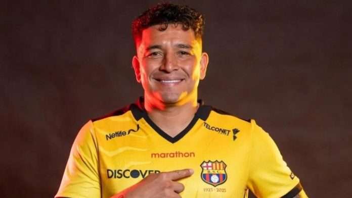 Futbolista Mario Pineida