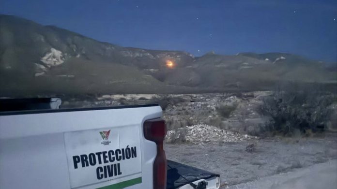 El incendio registrado en el cerro de Las Glorias, en el municipio de Castaños, fue controlado y liquidado en su totalidad tras varias horas de trabajo coordinado entre brigadas de Protección Civil municipal y personal de la Comisión Nacional Forestal, sin que se reportaran personas lesionadas ni riesgo para zonas habitadas.