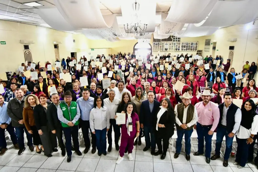 Mejora Coahuila e ICATEC entregan constancias por conclusión de cursos de autoempleo y emprendimiento
