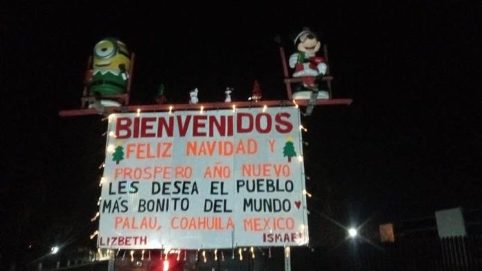Un gesto ciudadano llenó de alegría a la Villa de Palaú, donde un originario de la localidad colocó mensajes de Feliz Navidad