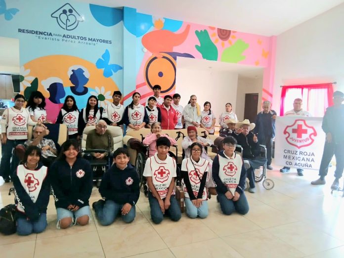 Comparte Cruz Roja Mexicana momento de convivencia en la residencia del adulto mayor