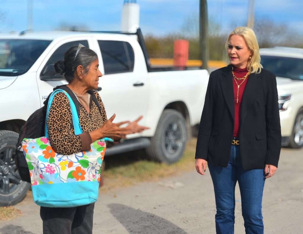 Laura Jiménez recorre Villa de Palaú