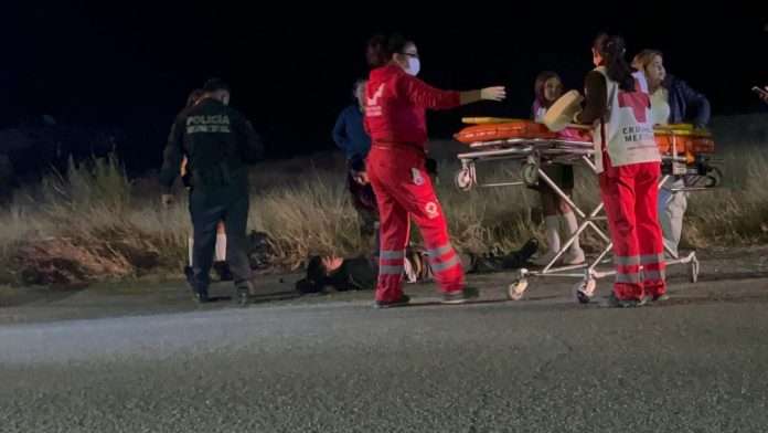 Un estudiante de 17 años resultó con fractura en el brazo tras ser derribado