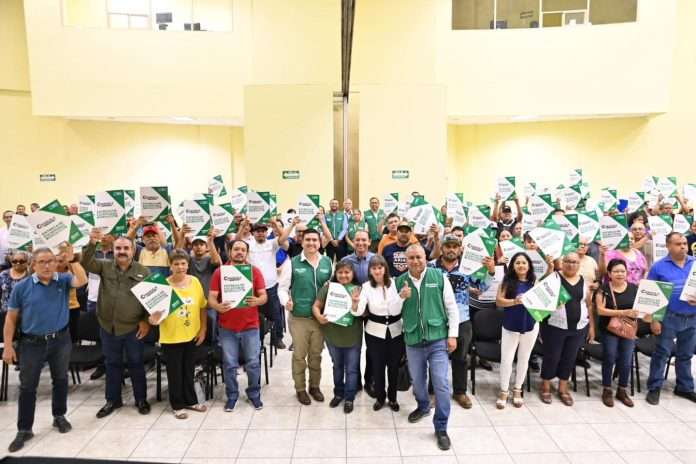 Entregará municipio más de 200 escrituras a familias acuñenses