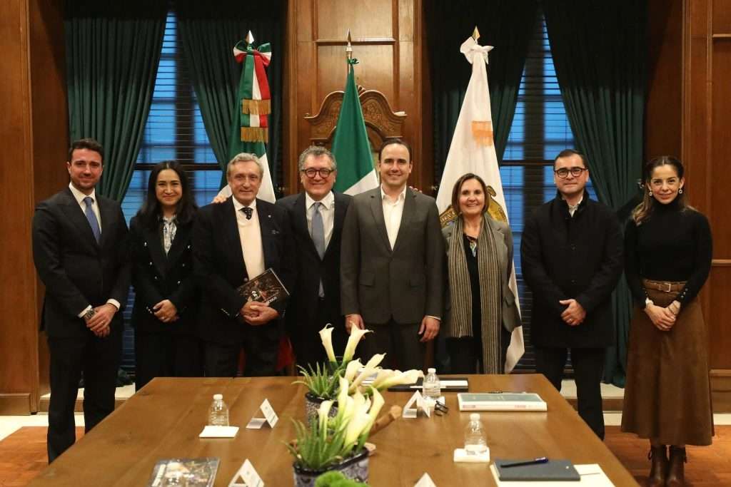 Se reúne Manolo Jiménez con el embajador de Italia