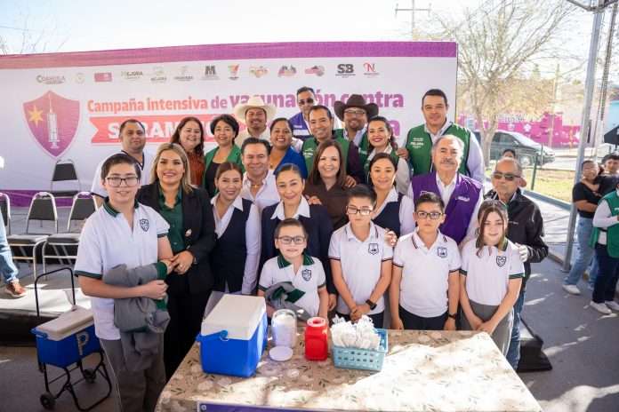 Sara Irma Pérez refuerza vacunación en Frontera ante alerta de salud