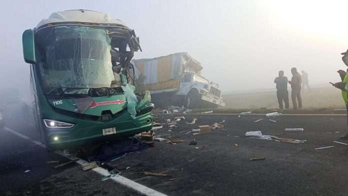 Accidente múltiple en Autopista