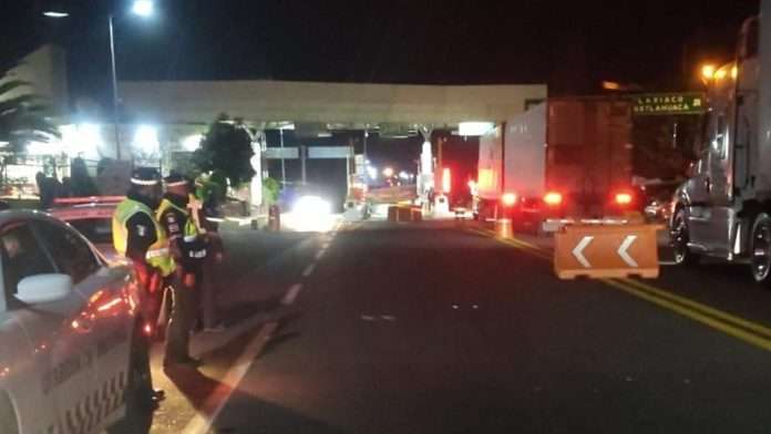 Casetas de cobro cerradas