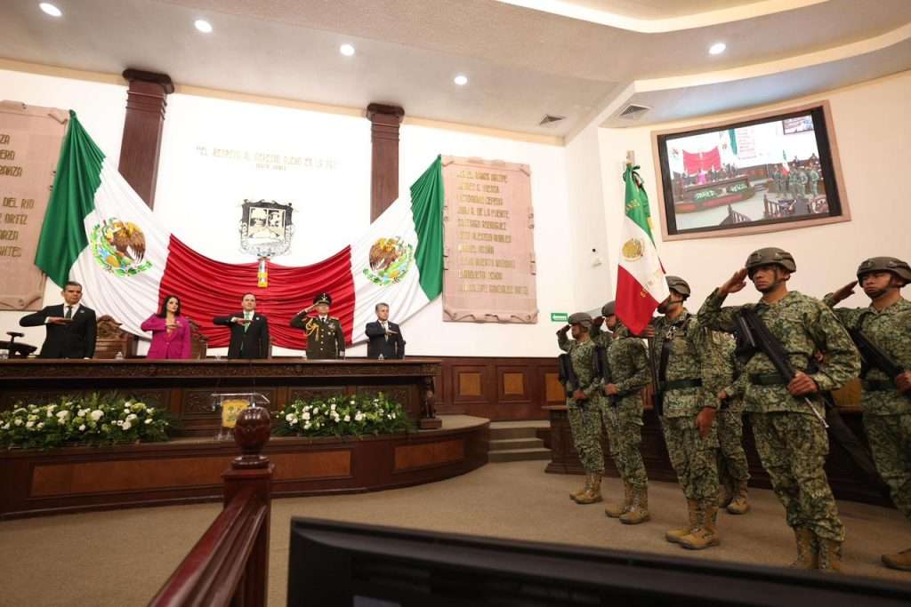 Coahuila, tierra de instituciones fuertes y echadas pa´delante: Manolo Jiménez