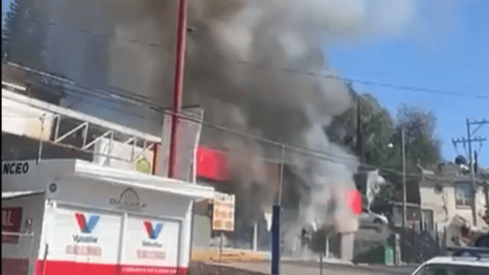 Incendian comercios en Guanajuato