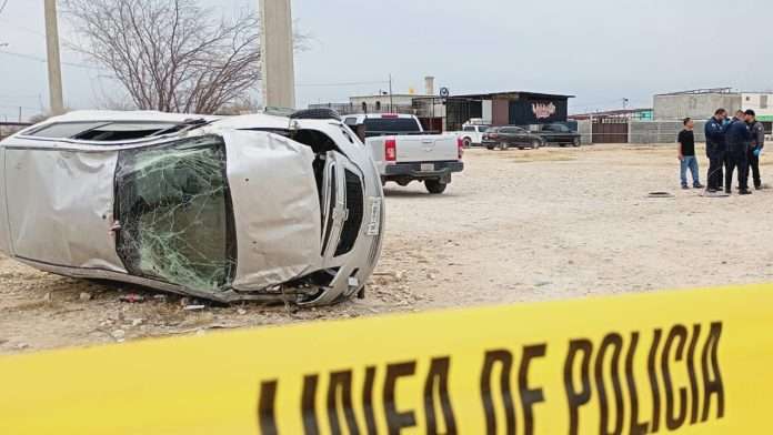 Joven fallece en volcadura