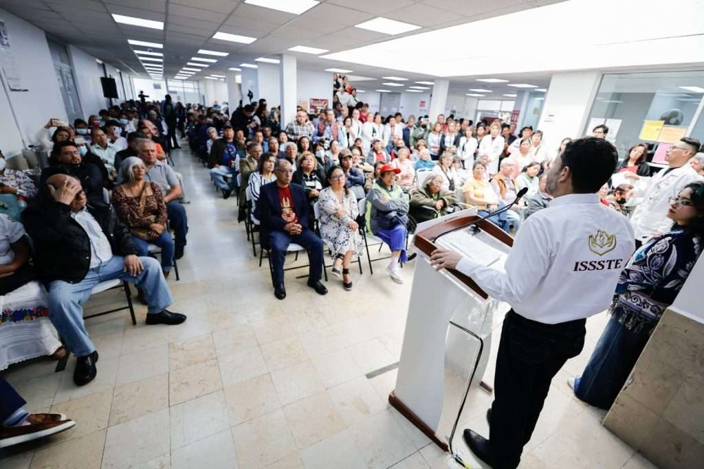 Recibirá la CMF "Xochimilco" del ISSSTE nuevamente un millón 100 mil pesos de La Clínica es Nuestra: Martí Batres