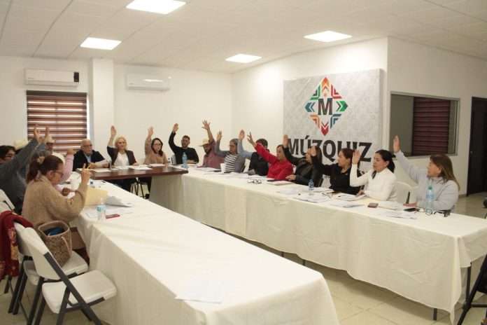 La sesión fue encabezada por la Presidenta Municipal, C. Laura Patricia Jiménez Gutiérrez, quien presentó importantes propuestas enfocadas en el fortalecimiento institucional