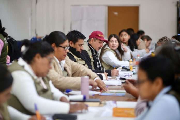 El registro para adultos mayores y mujeres de 60 a 64 años ya está disponible en las cinco regiones del estado.