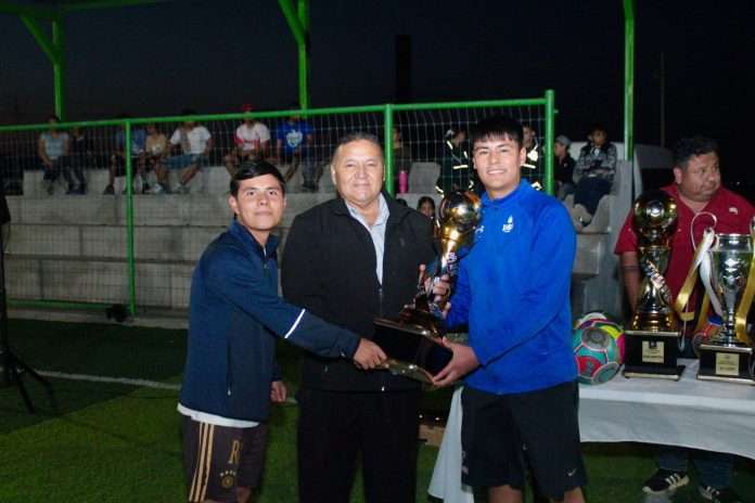 el director de Fomento Deportivo destacó la importancia de impulsar el deporte como herramienta de integración social y desarrollo para la juventud