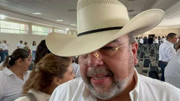 Héctor Miguel García Falcón destacó que el trabajo en equipo con el magisterio fortalece la educación en Múzquiz y Coahuila