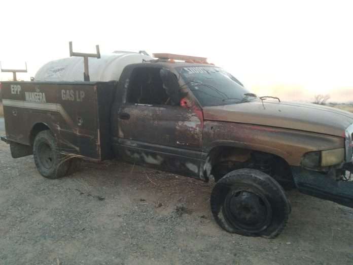 Un incendio de pastizal en Múzquiz consumió la unidad R5 de Rescate Múzquiz mientras atendían una emergencia