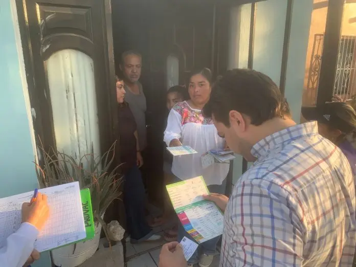 Continúa vacunación casa por casa en la Carbonífera