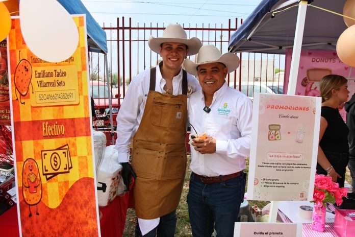 Reconoce Chano Díaz iniciativa estudiantil en la “Feria de Osos” organizada por alumnos de la UANE